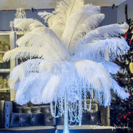 How To Make Gorgeous DIY Ostrich Feather Centerpieces (  7 variations)