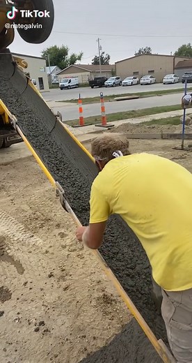 Effective Techniques for Cleaning Concrete Surfaces