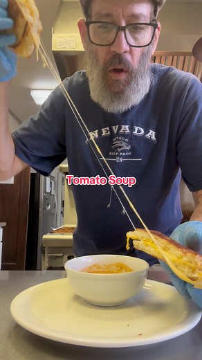 Classic Roasted Tomato Soup with Grilled Cheese
