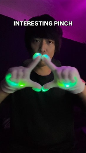 GLOVING ACADEMY | Kevin Cablay “Puppet” on Instagram: "Pinch trace move ☀️I use the Aeos & Helios gloveset. Use code “ALOHANATION” for 10% off at @glow_leds 📚DM for gloving classes! All skills welcomed! 🦾Also check out my Patreon, for deeper educational content!"