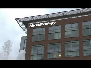 MicroStrategy a 'buy' or is it too risky?
