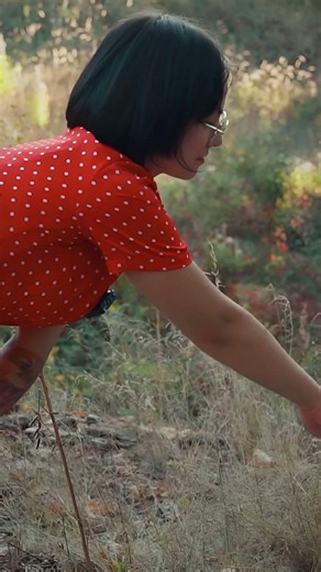 EVELINA’S BEGINNER YOGA IN THE FOREST | DEEP STRETCHING IN A DRESS