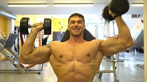 shoulders with alessandro cavagnola | Fit Media Channel