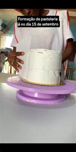 22 reactions · 11 shares | Dia 15 de setembro, teremos a segunda turma do ano, formação de bolo decorado e salgados finos. Temos 6 vagas disponíveis Contacto: 941246547 WhatsApp: 941246547 Jorge cake a natureza em estado sólido #formaçãoprofissional #pasteleria #bolo #SETEMBRO | Jorge Cake, Angola | Facebook