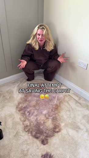 How to Tackle Turmeric Stains on Your Carpet
