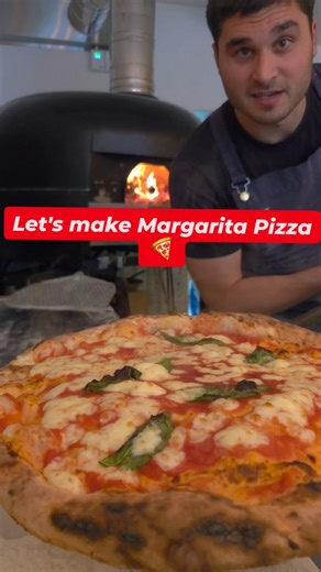 Let's make Margarita Pizza 🍕 #Margarita #pizza #neapolitanpizza #foodtok #viralvideos #viralditiktok #viral #pizzayolo #pizzamaking #pizzalove #italy #chef #pizzeria @The Pizza People | Ivan Catalin
