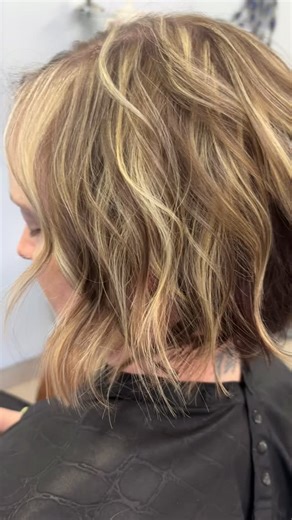 Colors By Kim on Instagram: "We need this cut & color from every angle 😮‍💨 Hair by: @erinharrishair #BlondeHair #HairGoals #SalonStyle #RichColor #HairInspo #LusciousLocks #HairTransformation #hairstylist #hair #haircolor #hairinspo #blondehighlights #redken #pureology #trentonhairstylist #downriverhairstylist #metrodetroithairstylist"