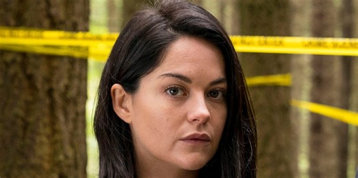 “A whodunnit that’ll hook you”: Why Netflix’s “chilling” detective drama Dublin Murders is 5-star viewing