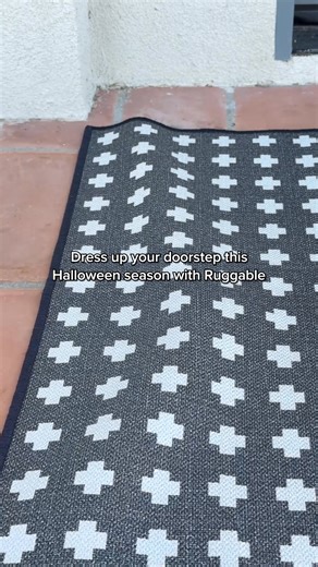 From doormats to runners to 3x5s—mix, match, and wash your way to an entryway worth showing off. | Ruggable