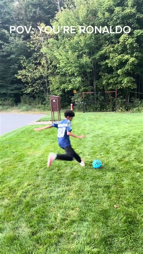 POV: YOU’RE RONALDO #football #soccer