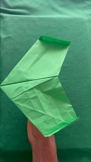 😘 Extreme Paper Jet Challenge—From a Skyscraper!