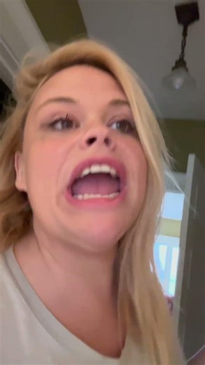 Alien got new shoes #shorts