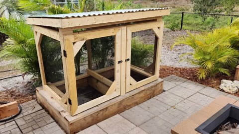 8in X 100ft Critter Guard for Solar Panels, 1/2inch PVC Coated Solar Panel Guard, Critter Guard Roll Kit for Solar Panel Wire Mesh, Black Pigeon Barrier with 120pcs Fasteners, Cutting Scissor, Gloves