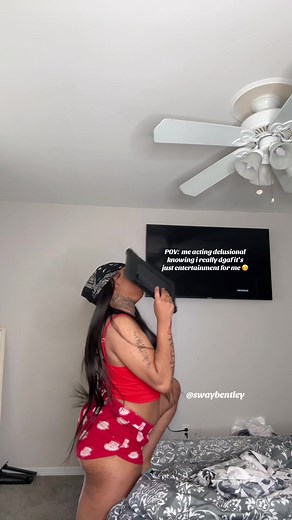 🤣🥴 | Sway Pulls Up On Hoodie