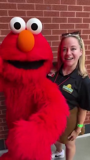Elmo made his way to Citizens Bank Park to throw the first pitch at The Phillies game! Drop a baseball in the comments below if you’re at the park or watching the game! #sesamestreet #sesameplace | Sesame Place