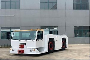 [Hot Item] Airport Aircraft Ground Pushback Tractor