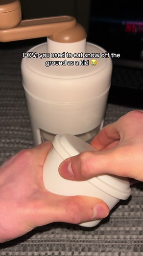 Mmmm 🤤 #shavedice #eatingsnow #icecraving #iceeating #2am #ice #aesthetic #crushedice