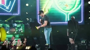 Plot twist.. Luke Bryan got his dance moves from me.. siiiikke haha had to shake things up last night of #sunsetrepeattour #knockinboots #newbootgoofin | Jon Langston