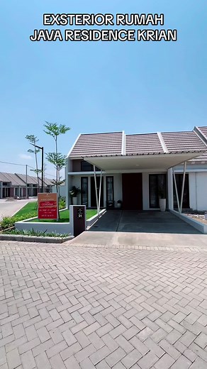Eksplorasi Eksterior Rumah Java Residence Krian