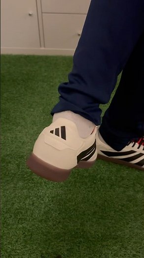 On Feet 👣 Predator Freestyle Indoors !!