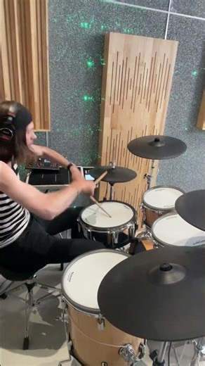 Avril Lavigne - Skater Boy #avrillavigne #drumcover #china