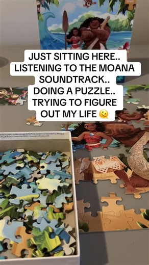 The Lauren Channel (@thelaurenchannel)’s videos with Hawaiian with pleasant swing feel(1453650) - ricca