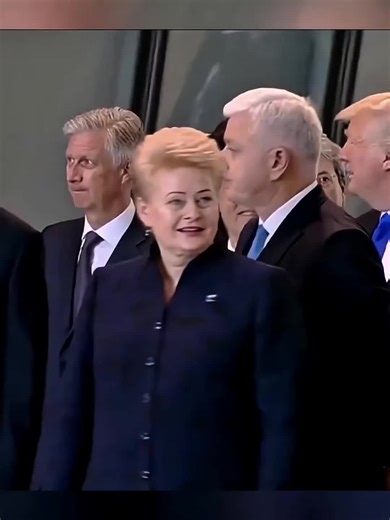 Trump vs Poutine : Styles de Leadership en Comparaison