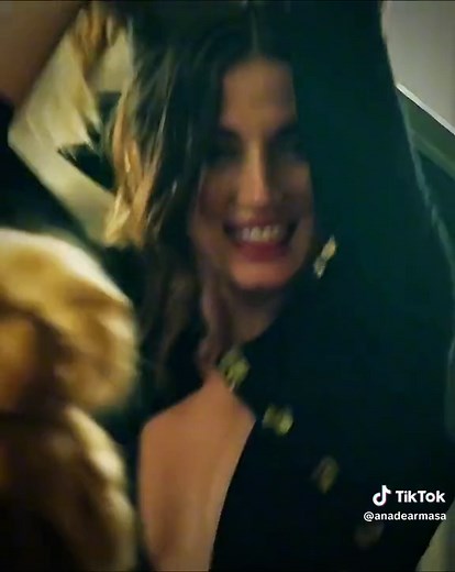 Ana de Armas Dancing Compilation: Let's Dance 💃🏻