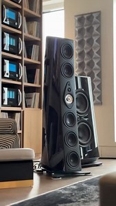 5.7K views · 1.6K reactions | The art of sound experience. An close-up look at the ballroom at @houseofsoundnyc, featuring Sonus faber Suprema speakers powered by McIntosh amplification. #McIntosh #MadeofSound #HouseOfSound #HiFiHeritage #ListeningRoom | McIntosh Laboratory Inc. | Facebook