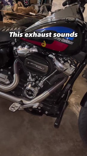 Harley Exhaust Naming Guide: FXLR, FXLRS, Softail M8 - What's Yours?