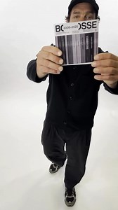 59K views · 837 reactions | Für alle, die neu in meine Musik einsteigen und für die, die schon länger dabei sind sowieso, gibt es ab dem 17.4. das „Bosse 2005 - 2025“ Album mit von mir ausgewählten Perlen der letzten 9 Alben. Ich zeig mich da nur von meiner besten Seite natürlich. Könnt ihr ab jetzt vorbestellen. In meinem neuen Shop übrigens von mir signiert. Gibt übrigens auch neue Shirts & Co dort. https://shop.axelbosse.de/ | Bosse | Facebook