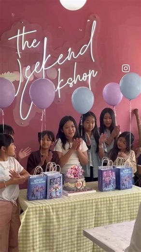 A birthday party, the most beautiful gift 💕 Instead of toys, her family gifted her memories and made it truly creative 🎨✨ From soap making workshop, bath bombs, to chocolate making workshop, The Weekend Workshop turned into a joyful playground for imagination 🫧🍫🧼 No screens. No boring parties. Just kids creating, laughing, learning, having FUN 💛 and building memories and friendships together ✨ Want a birthday party like this? Let us host your next creative celebration 🎂✨ #birthdayartworks