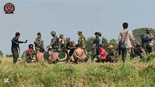 Magwe rebels ambush regime troops March 1, 2025 Myingyan Black Tiger said it and other resistance groups ambushed around 200 regime troops raiding Yay Lal Kyun to the east of the Chindwin River in Yesagyo Township, Magwe Region, on Wednesday, killing nine soldiers, including a captain, and detaining nine others. An Mi-35 helicopter reportedly evacuated trapped troops. Some resistance fighters were injured, the group said. Video: Myingyan Black Tiger #WhatsHappeningInMyanmar ------------------- H