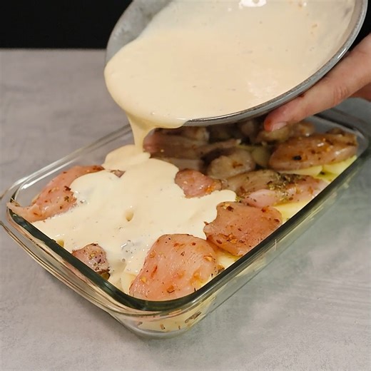 I've never eaten such delicious chicken! Magic in a single dish with chicken and potatoes. | Cookery Recipes