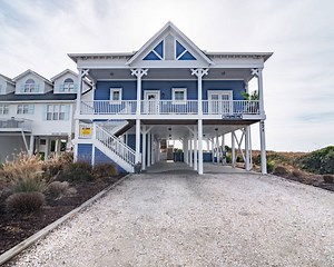 Sur La Mer / 671 Ocean Blvd West