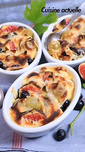 Ces petits sabayons aux figues et raisins sont absolument exquis, le parfait dessert d'automne 🥰 La fiche recette par ici : https://www.cuisineactuelle.fr/recettes/petits-sabayons-dautomne-215447 | Cuisine Actuelle