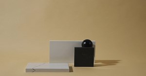 Video by Mikhail Nilov on Pexels