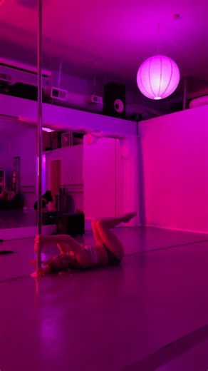 It happens 🤷🏻‍♀️ #funny #pole #poledance #polefitness