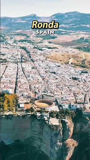 Ronda 🇪🇸 A City Built Above a Canyon