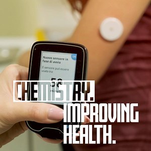 What you choose to study at school can impact your future career options. Studying chemistry at A-Level can open doors to opportunities that can help you change people's lives. Discover careers in chemistry by visiting ➡️ https://edu.rsc.org/future-in-chemistry/making-the-difference/changing-lives #Makingthedifference #STEM #CareersInChemistry #Science | Royal Society of Chemistry