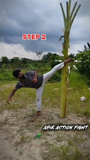 Bruce Lee Round Kick....#tutorial #youtubeshorts #brucelee #usa #shortvideo #viralshorts #shorts