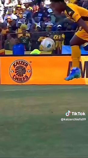 Mfundo Vilakazi's Skills Highlight with Kaizer Chiefs