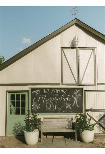 Rare wedding alert 🚨✨ Two very unexpected Saturdays just opened up for 2026 and they won’t last long! 📅 May 2nd, 2026 📅 June 20th, 2026 If you’ve been dreaming of a spring or early summer wedding at our venue, this is your sign!💐 Inquire now to snag one of these dates before they’re gone ✨ 📸: @lottieshepardphoto