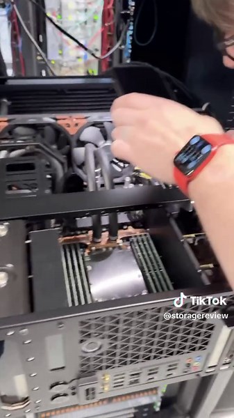 We’re on site with Quantum taking a look at the Myriad storage solution for a second time. This testing is focusing on AI performance with Myriad supplying 4x A100 GPUs with resilient, modern storage. #quantum #storage #ai