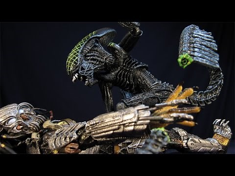 NECA AVP ALIEN VS PREDATOR GRID VS CELTIC: RIVALRY REBORN 2 PACK FIGURE REVIEW