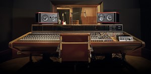 Focal ST6 Trio6 – активный трёхполосный монитор