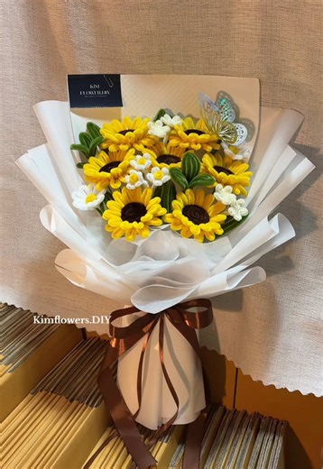 DIY Wire Flowers Tutorial for Beautiful Arrangements