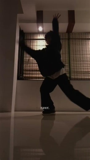 swimming pool full of liquor and you dive in! #swimmingpool #dancevideo #idkwhattoputhere