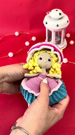 You won’t believe this crochet trick 🧁👑