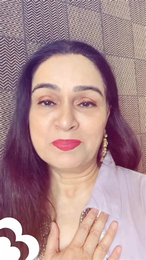 4.4K views · 68 reactions | A soulful tribute ✨ Padmini Kolhapure sings “Rahe Na Rahe Hum” in loving memory of the legendary Lata Mangeshkar  #LycaGold #LataMangeshkar #PadminiKolhapure #RaheNaRaheHum #Tribute #LegendLivesOn #NightingaleOfIndia #GoldenEra #Singer #EvergreenMelodies #MusicLegend | Lyca Gold | Facebook